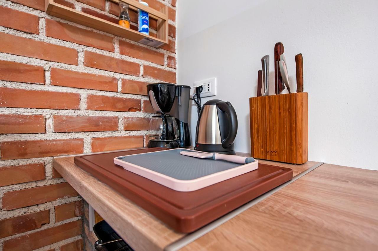 Paola Cozy Apartment 罗维尼 外观 照片