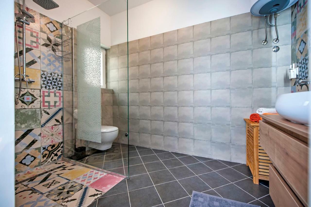 Paola Cozy Apartment 罗维尼 外观 照片