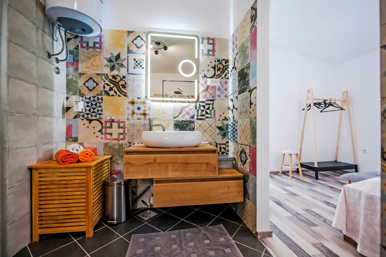 Paola Cozy Apartment 罗维尼 外观 照片